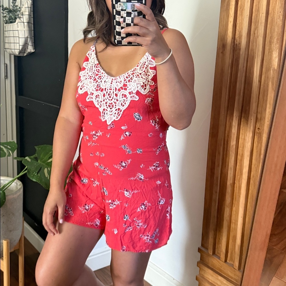 XHILARATION▪️Floral Pink Romper. S